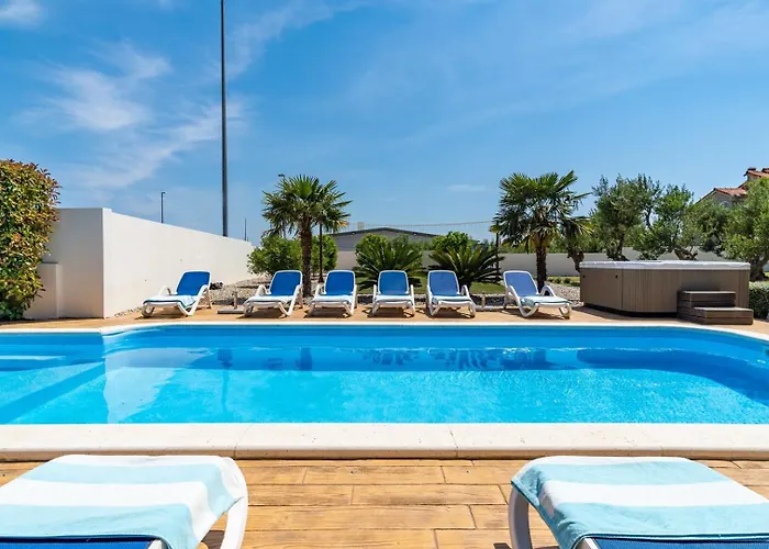 Suker - Jacuzzi, Pool, Sauna * Kaštela