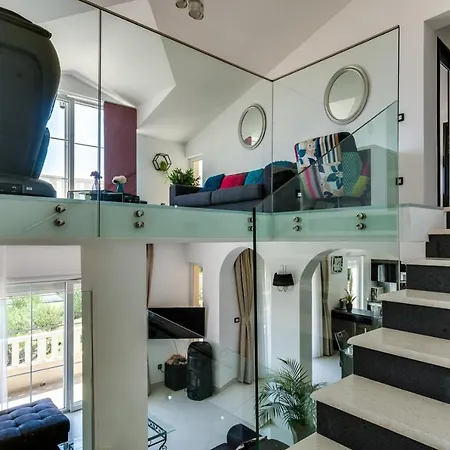 Suker - Jacuzzi, Pool, Sauna Kaštela