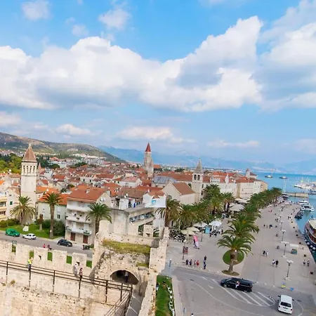 Suker - Jacuzzi, Pool, Sauna