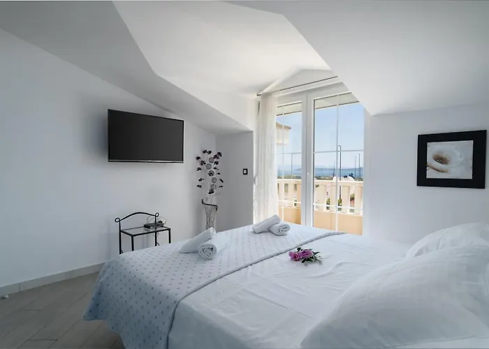 Suker - Jacuzzi, Pool, Sauna 别墅